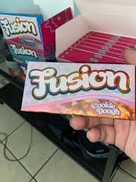 Cookie Dough Fusion Bar – creamy chocolate bar filled with chunks of cookie dough, offering a sweet, indulgent, and satisfying treat.