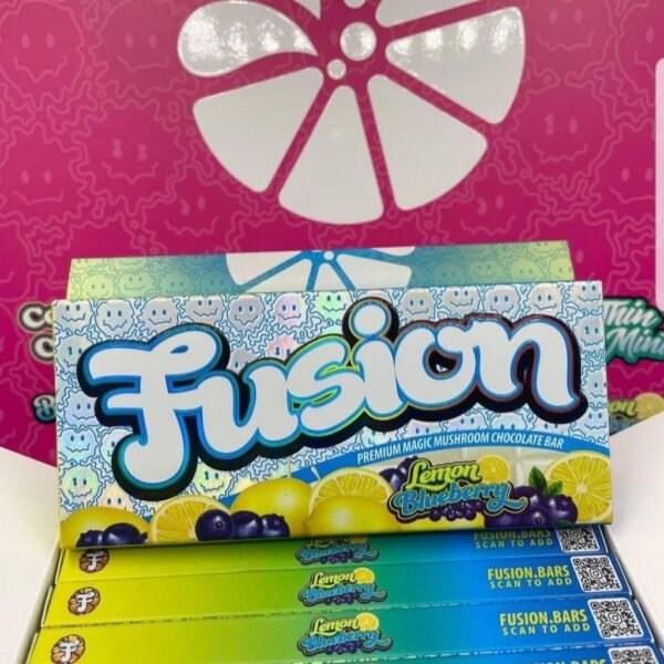 Fusion Bar Lemon Blueberry – zesty lemon and sweet blueberry flavors blended into a smooth, creamy chocolate bar for a refreshing and fruity indulgence."